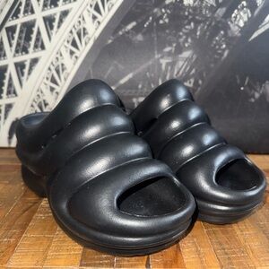 Black Chunky Slide Sandals